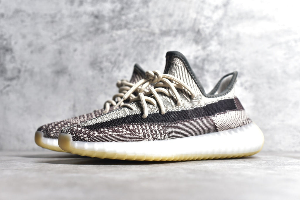 Yeezy 350 v2 03