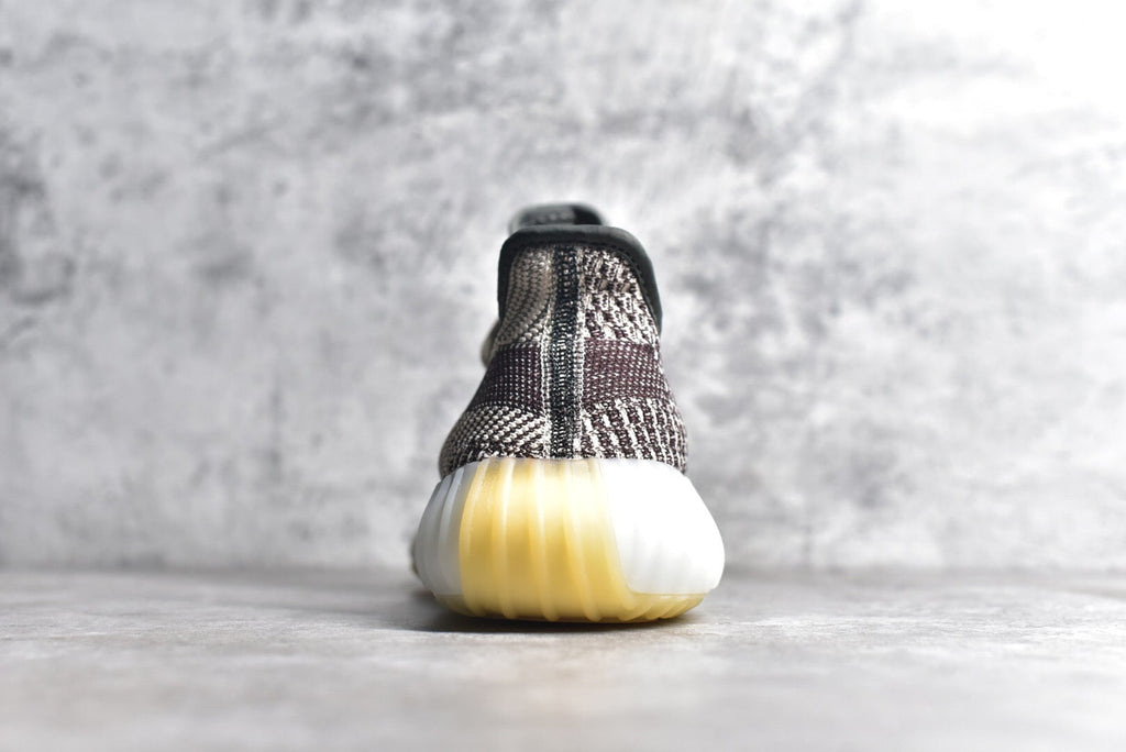 Yeezy 350 v2 03