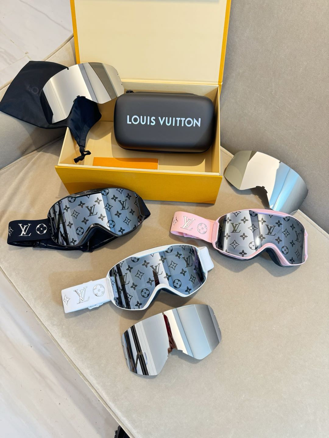LV Snow Gradient Mask