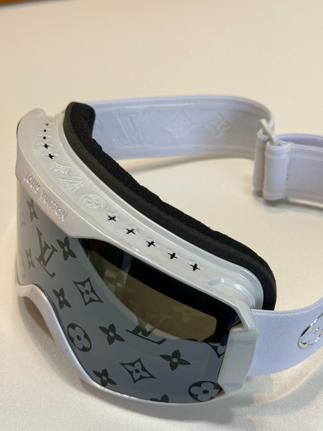 LV Snow Gradient Mask