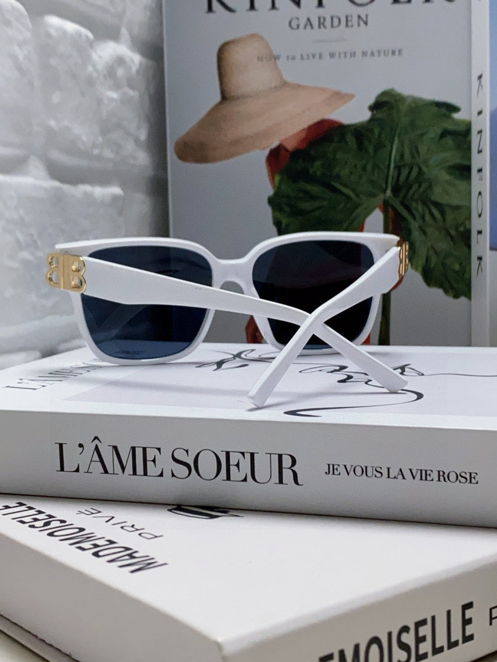 Balenciaga Sunglasses 558322