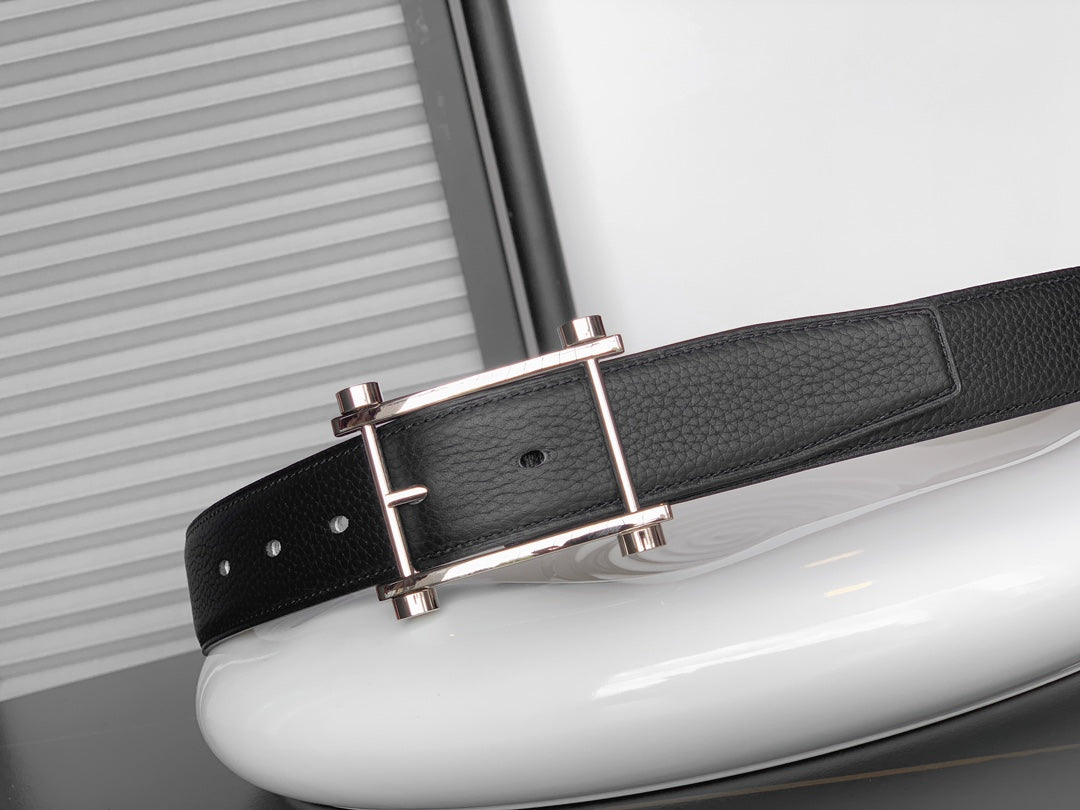 HM REVERSIBLE BLACK LEATHER STRAP 32 MM SILVER HARDWARE