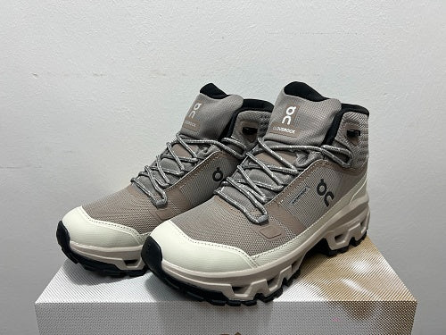 On Cloudrock Mid Waterproof Cinder/Desert