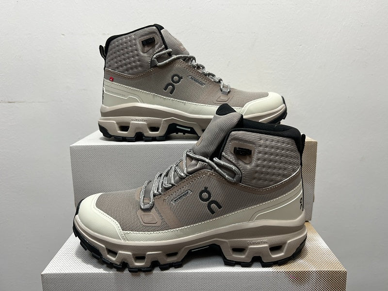 On Cloudrock Mid Waterproof Cinder/Desert
