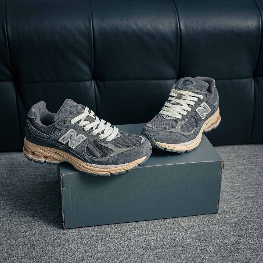 New Balance 2002R "Castlerock / Indigo"