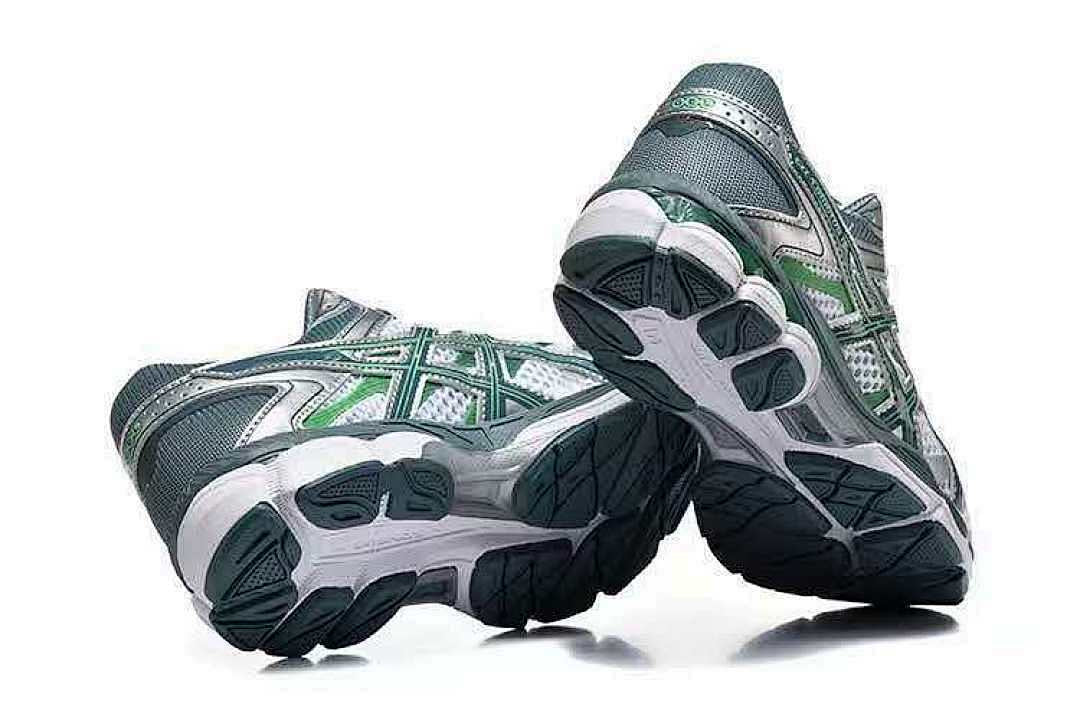 ASICS Gel-Cumulus 16 White Ironclad