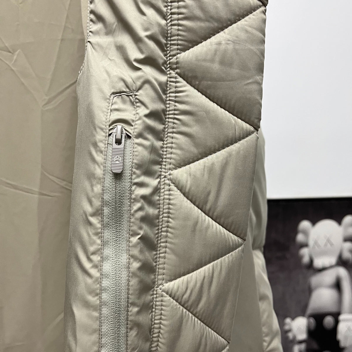 lululemon Women's Wunder Puff Water-Repellent Cropped Down Vest in Trench