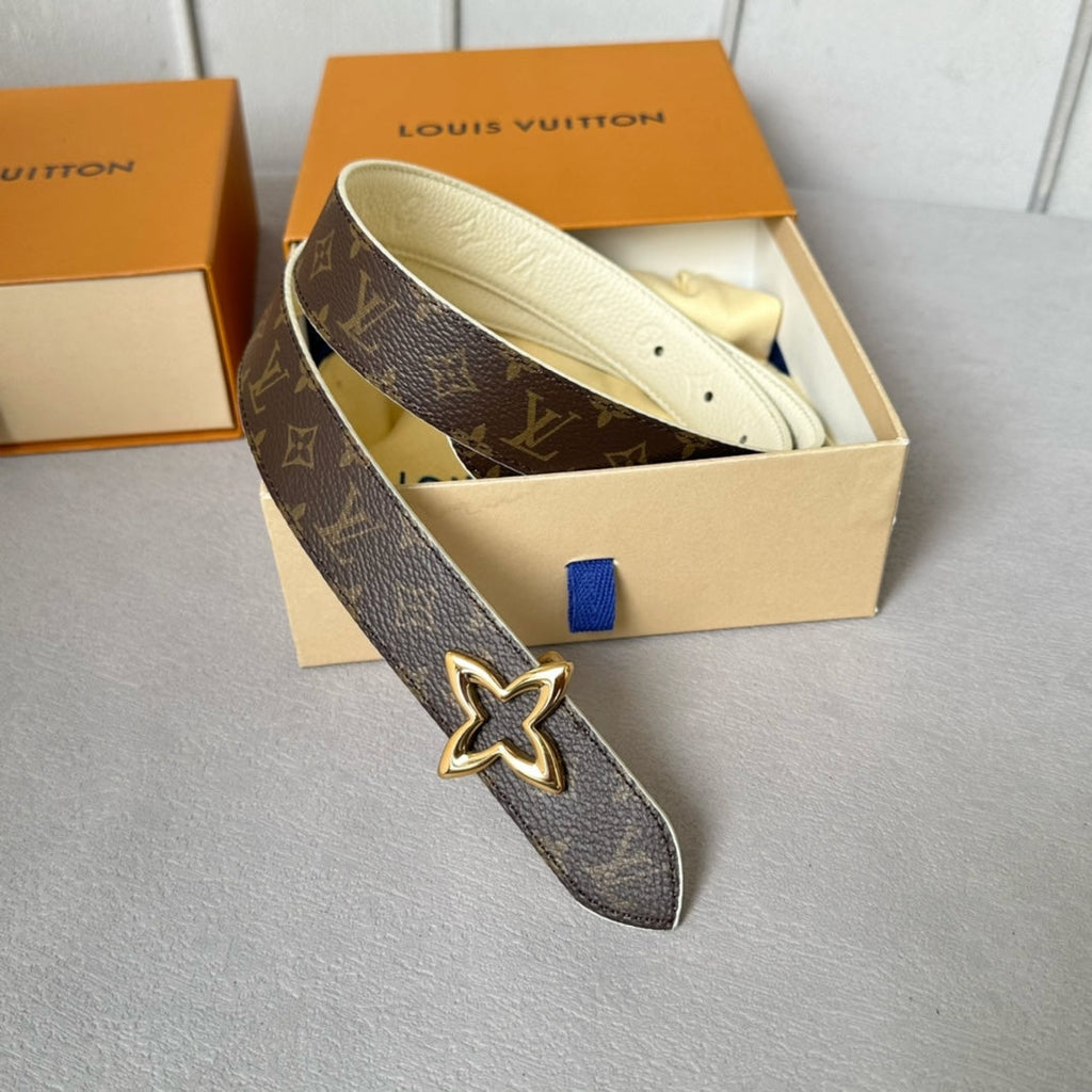 LV  MINI FLOWERGRAM 30MM REVERSIBLE BELT IN WHITE EMBOSSED CALFSKIN GOLD HARDWARE