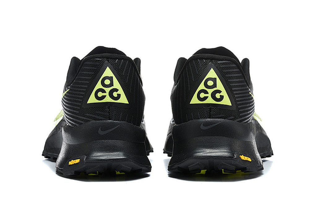 ACG Ultrafly Trail Black/Volt