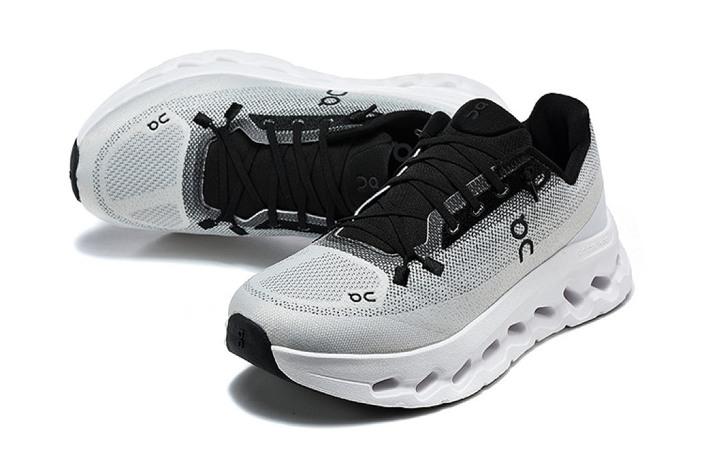 On Cloudtilt "Black / Ivory"