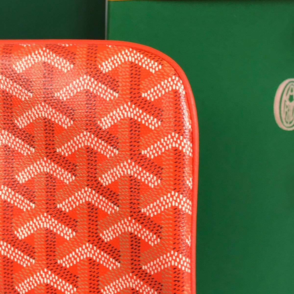 SÉNAT MGM POUCH 40 IN RED ORANGE GOYARDINE CANVAS
