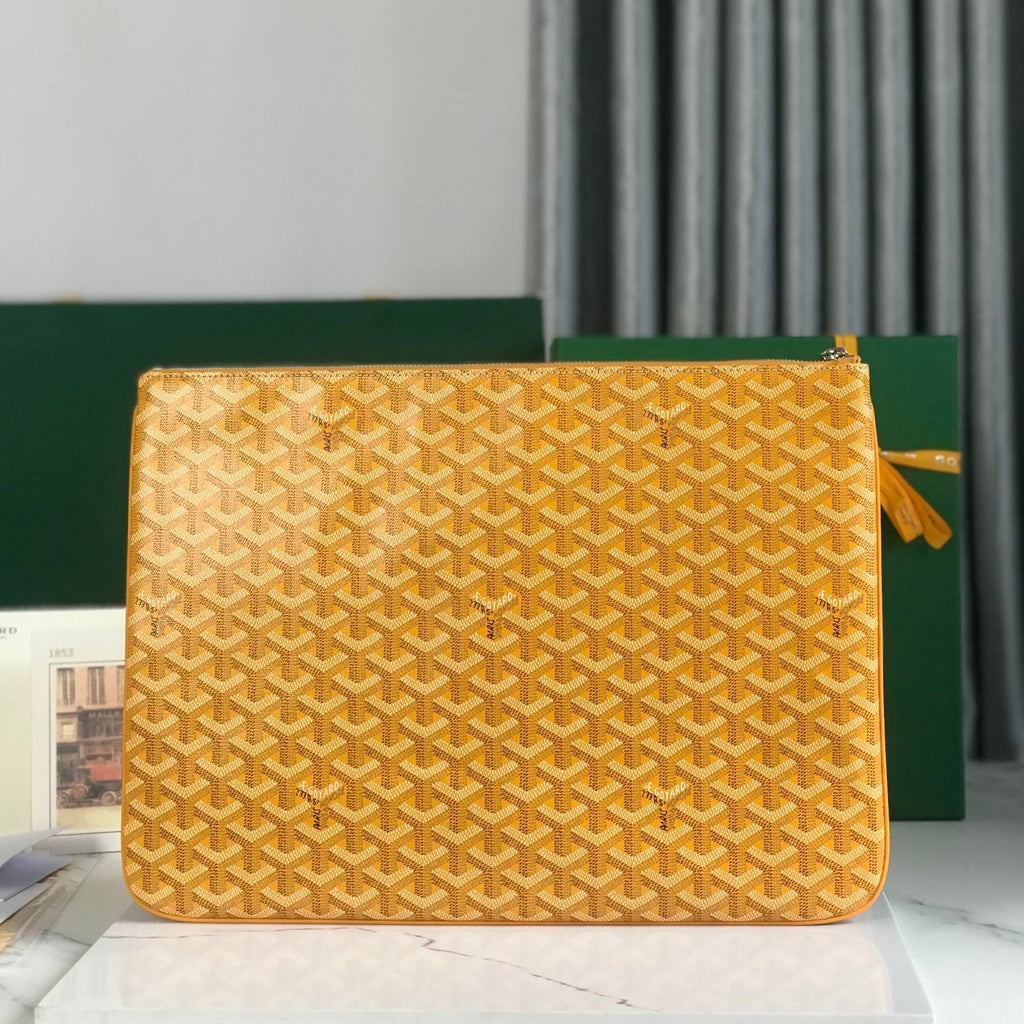 SÉNAT MGM POUCH 40 IN YELLOW GOYARDINE CANVAS