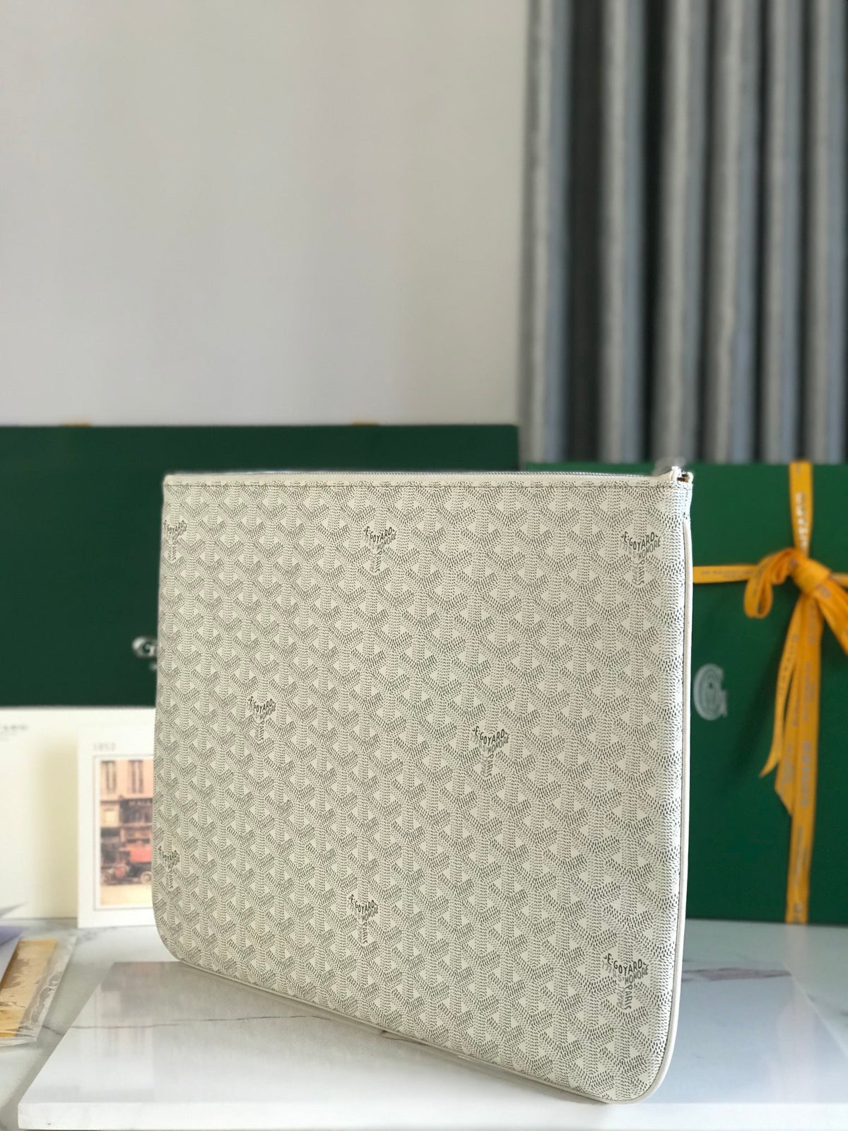 SÉNAT MGM POUCH 40 IN WHITE GOYARDINE CANVAS