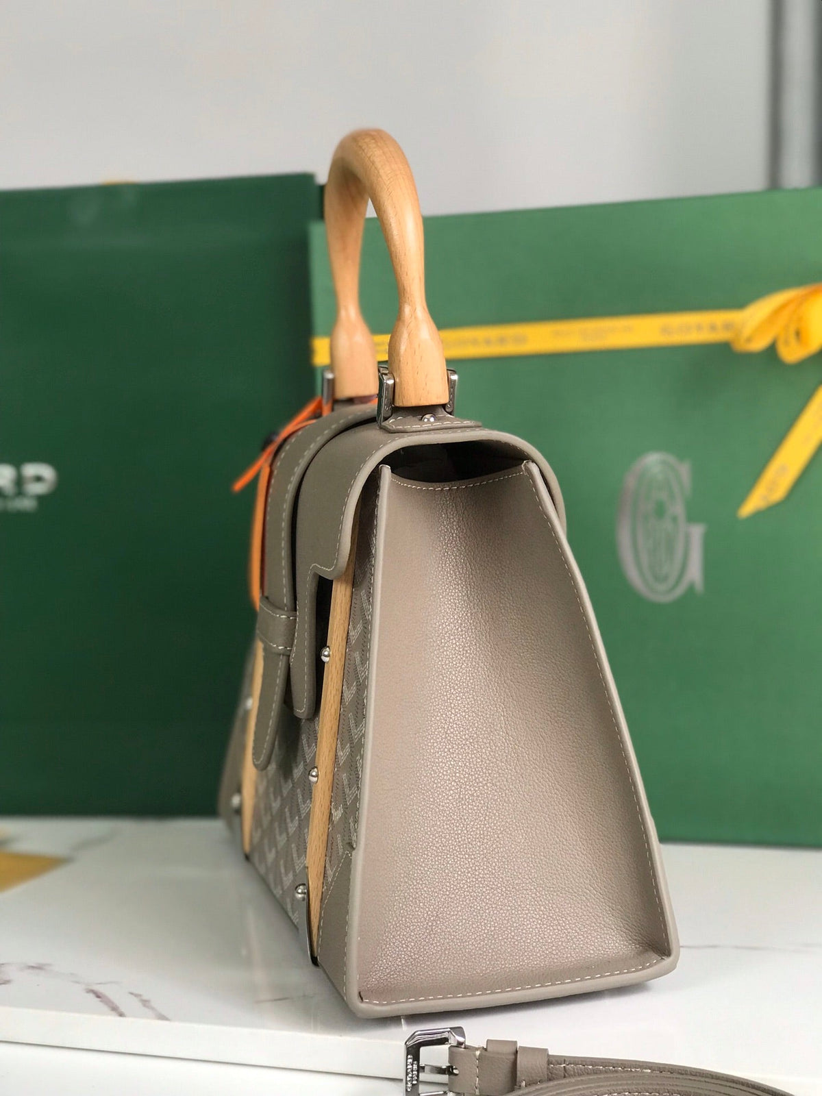 SAÏGON PM BAG 28 IN GREY GOYARDINE CANVAS AND CALFSKIN