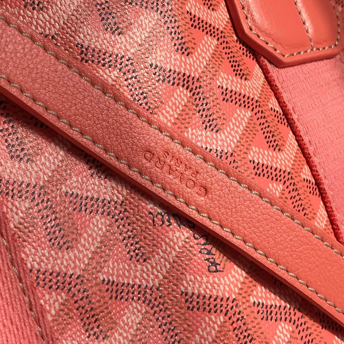 SMALL BELHARRA 24 IN PINK GOYARDINE CANVAS AND LAMBSKIN