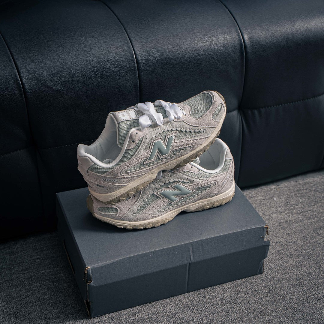 New Balance® 204L Sneakers U204L6A6-C
