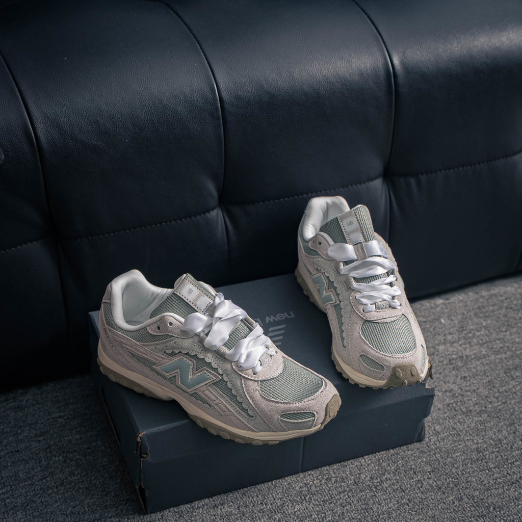 New Balance® 204L Sneakers U204L6A6-C