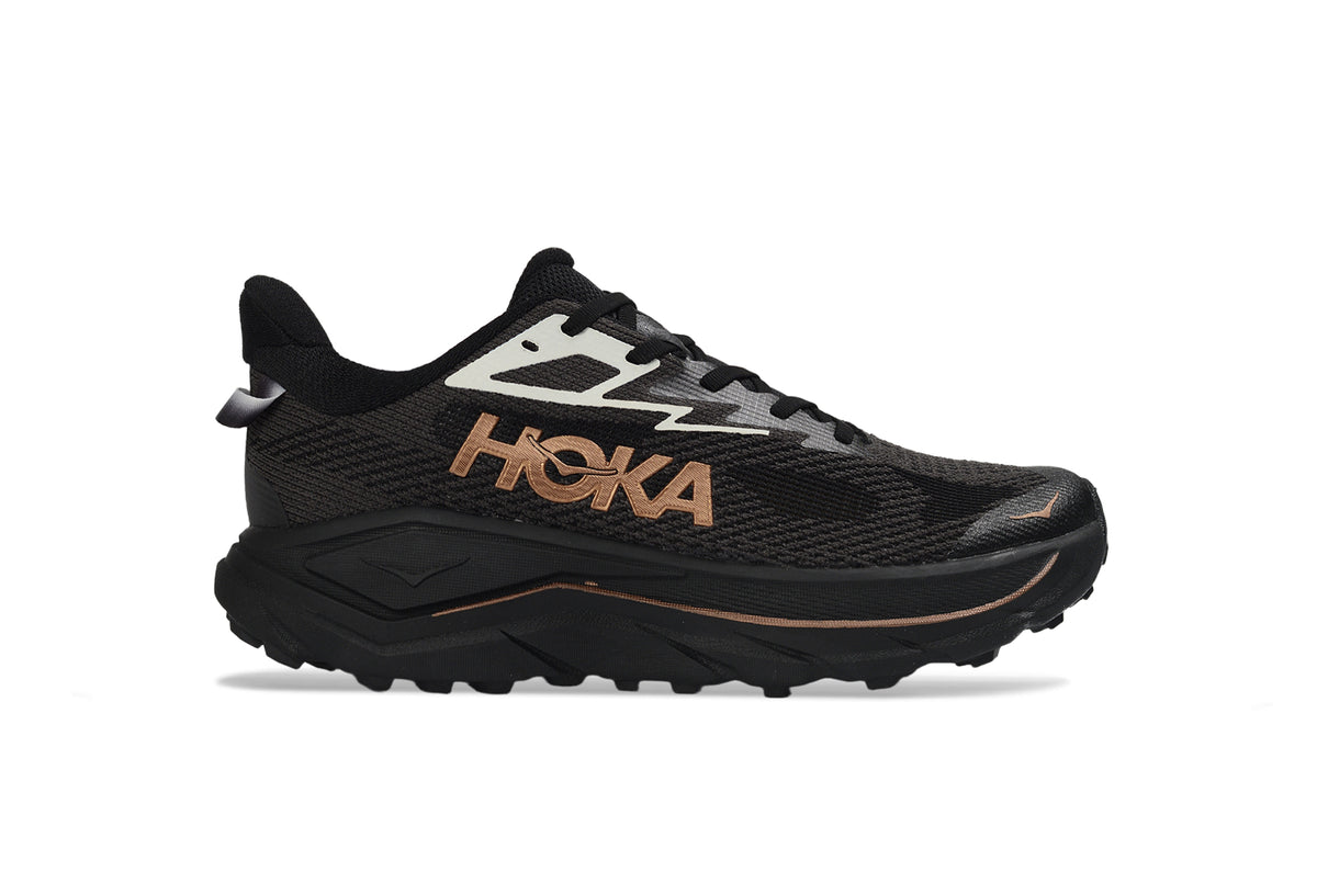 HOKA Challenger 8 Black/Gold