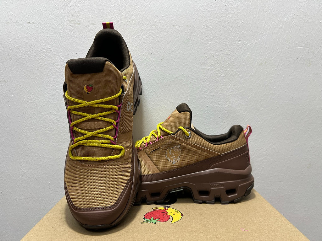 On Cloudrock Low Waterproof Sky High Farm Goods Sphinx