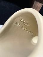 adidas Yeezy Slides 'Desert Sand'