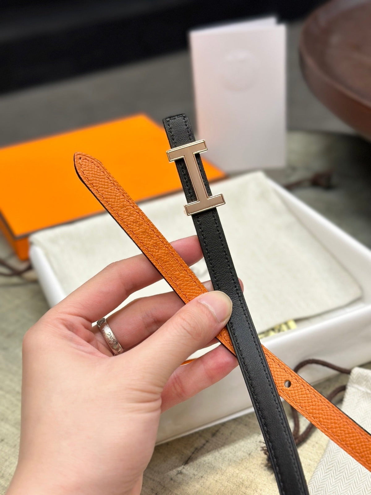 HM FOCUS BUCKLE & REVERSIBLE BLACK AND ORANGE LEATHER STRAP 13MM COPPER HARDWARE