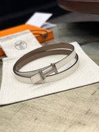 HM FOCUS BUCKLE & REVERSIBLE PEANUT BROWN AND WHITE LEATHER STRAP 13MM SILVER HARDWARE