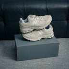New Balance 2002R "Sandstone / Turtledove"
