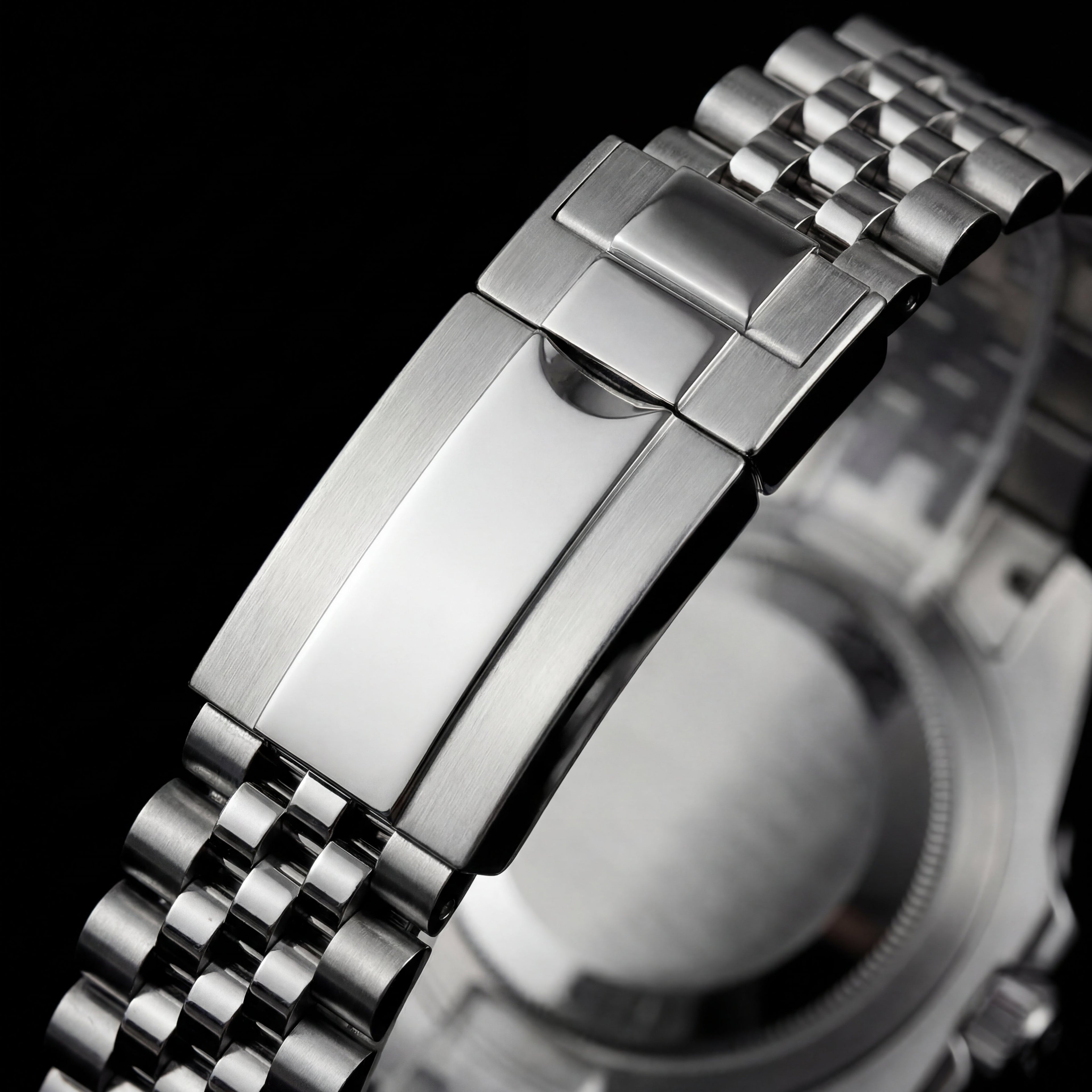 GMT Dual-Time Bruce Wayne