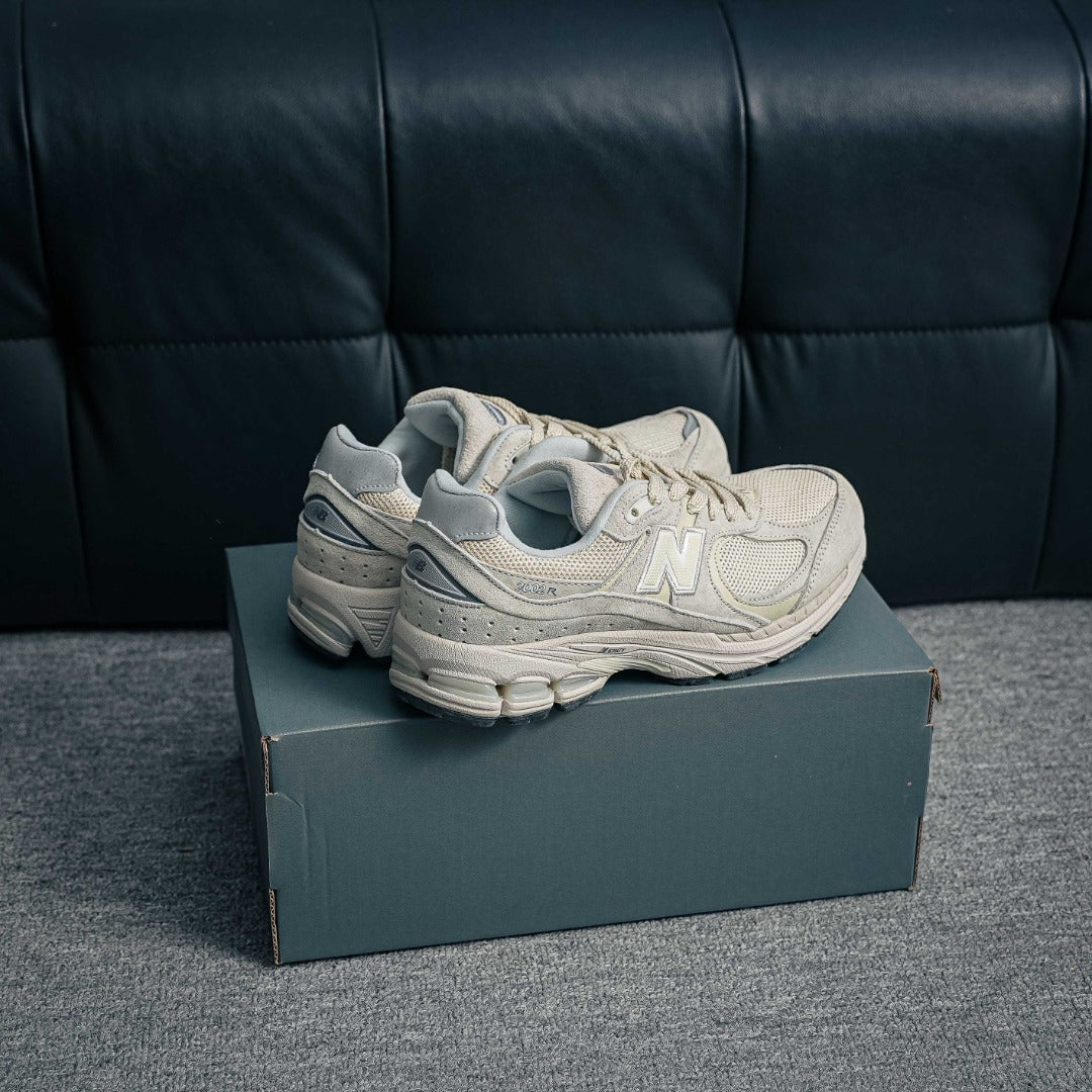 New Balance 2002R "Sandstone / Turtledove"