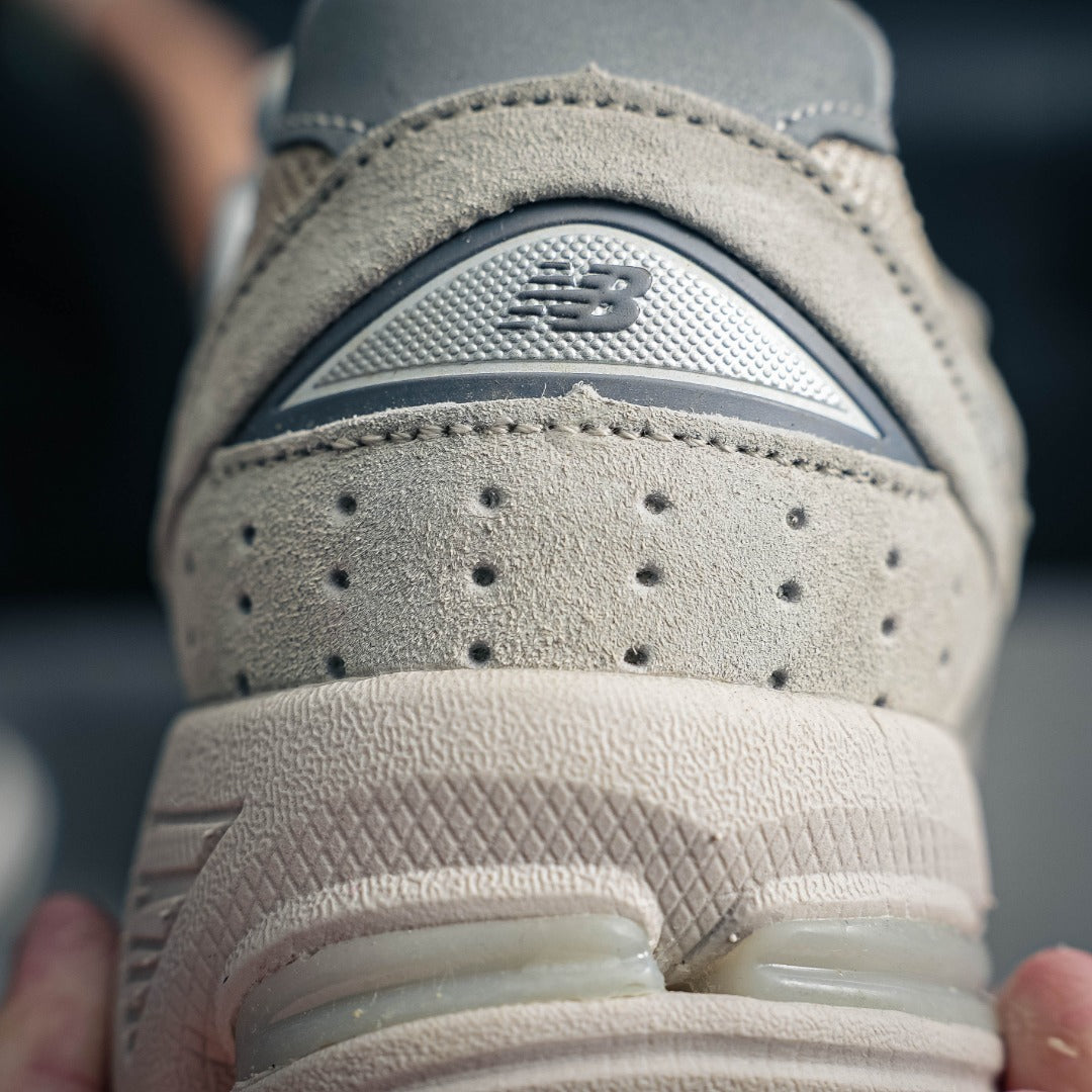 New Balance 2002R "Sandstone / Turtledove"
