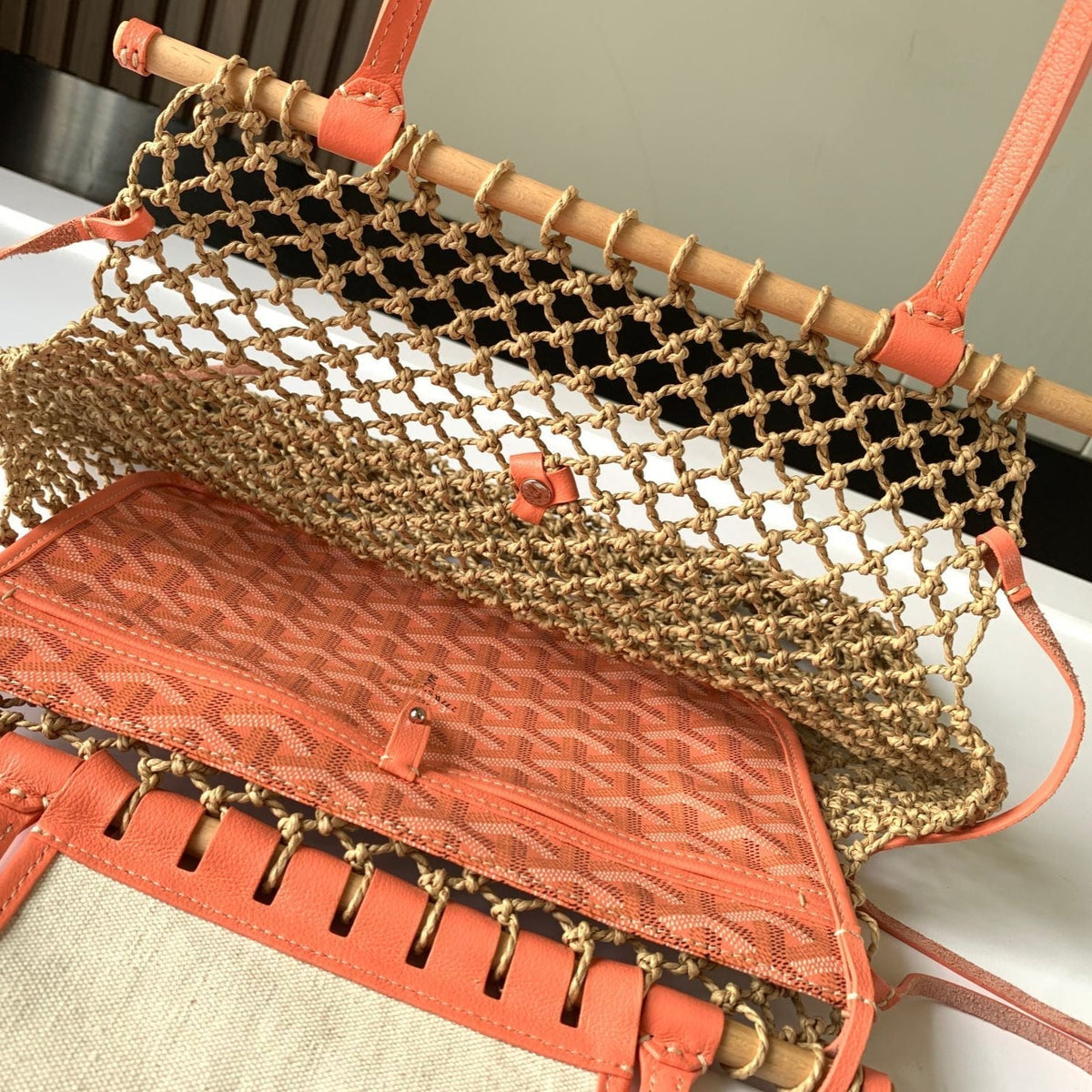 ALIGRE BAG 40 IN RED ORANGE WOVEN RAFFIA AND CALFSKIN