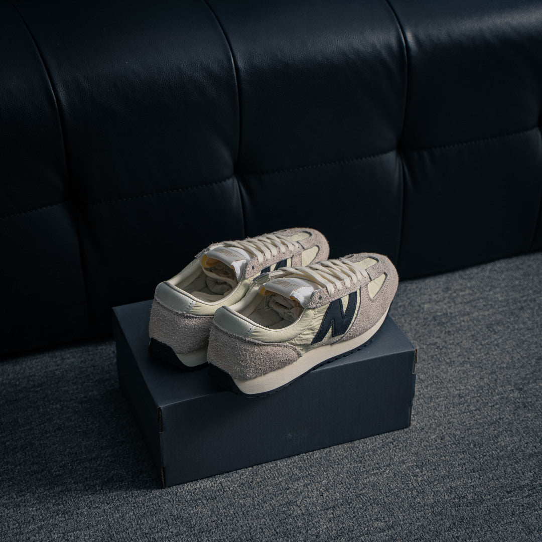 New Balance 471 "Sea Salt / Navy"