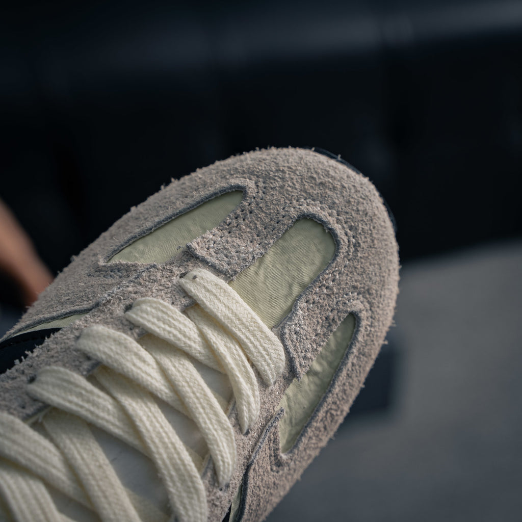 New Balance 471 "Sea Salt / Navy"