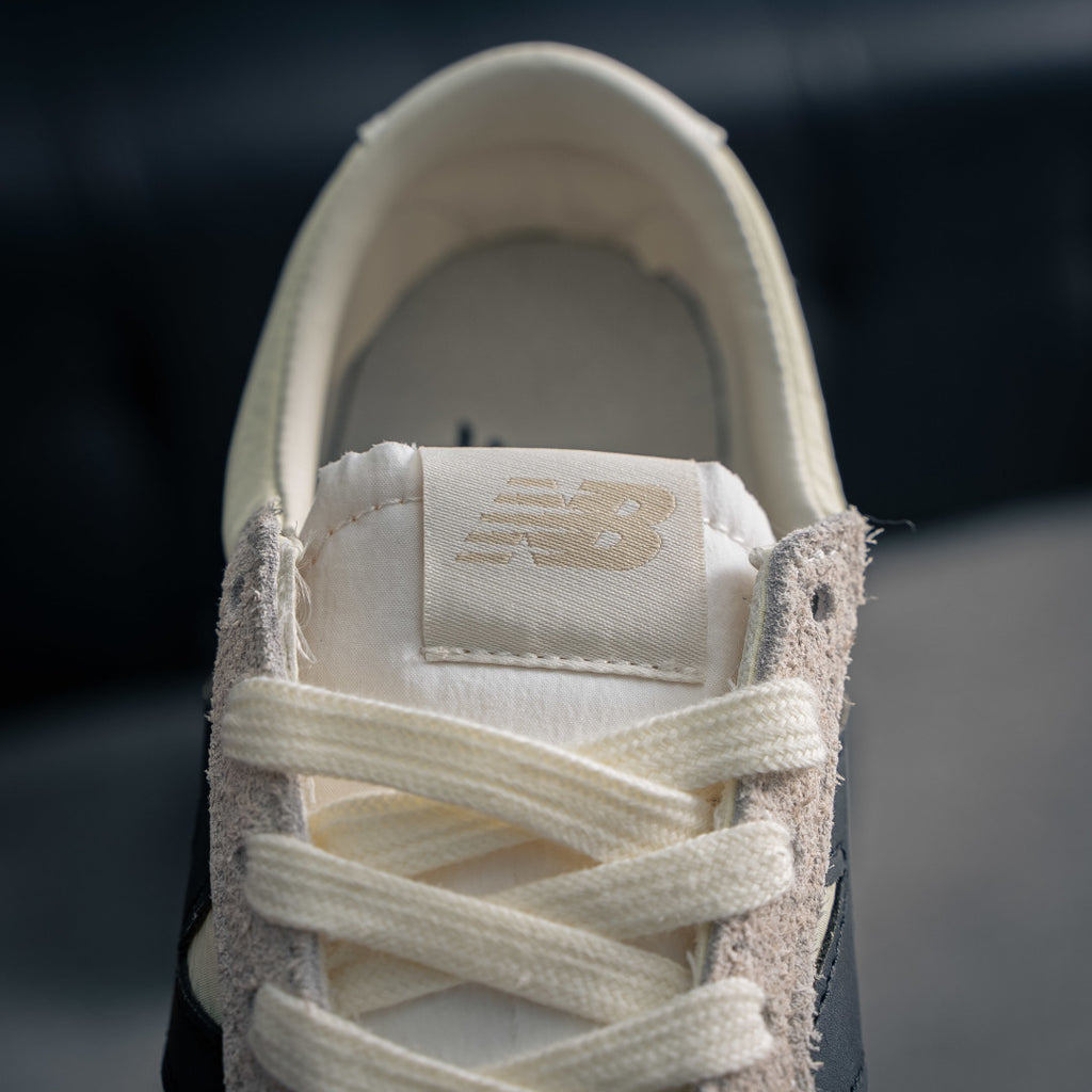 New Balance 471 "Sea Salt / Navy"