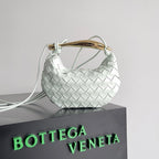 SARDINE 20 WITH CHAIN IN WHITE LAMBSKIN