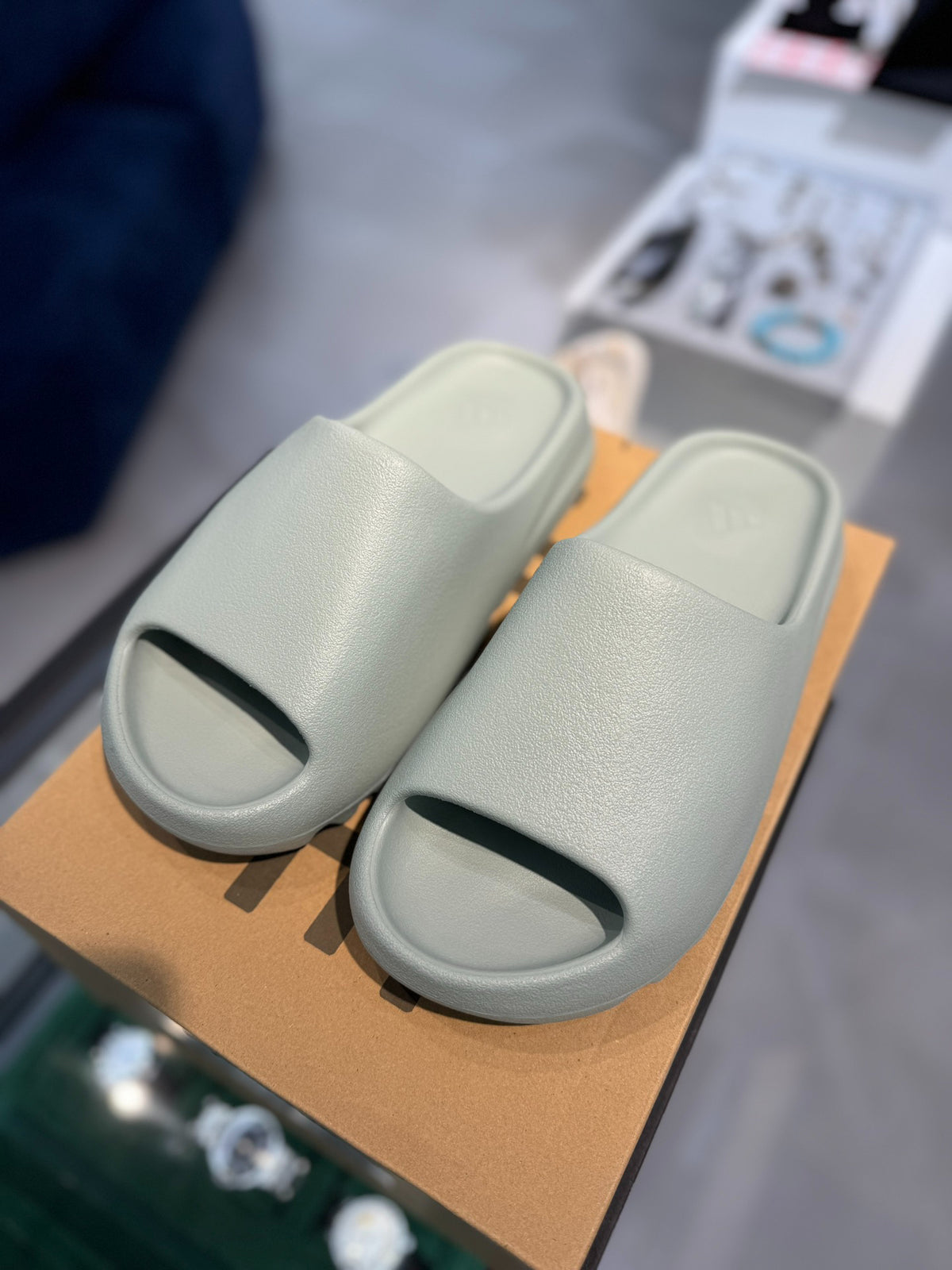 adidas YEEZY Slide "Salt"