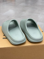 adidas YEEZY Slide "Salt"