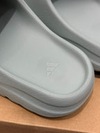 adidas YEEZY Slide "Salt"