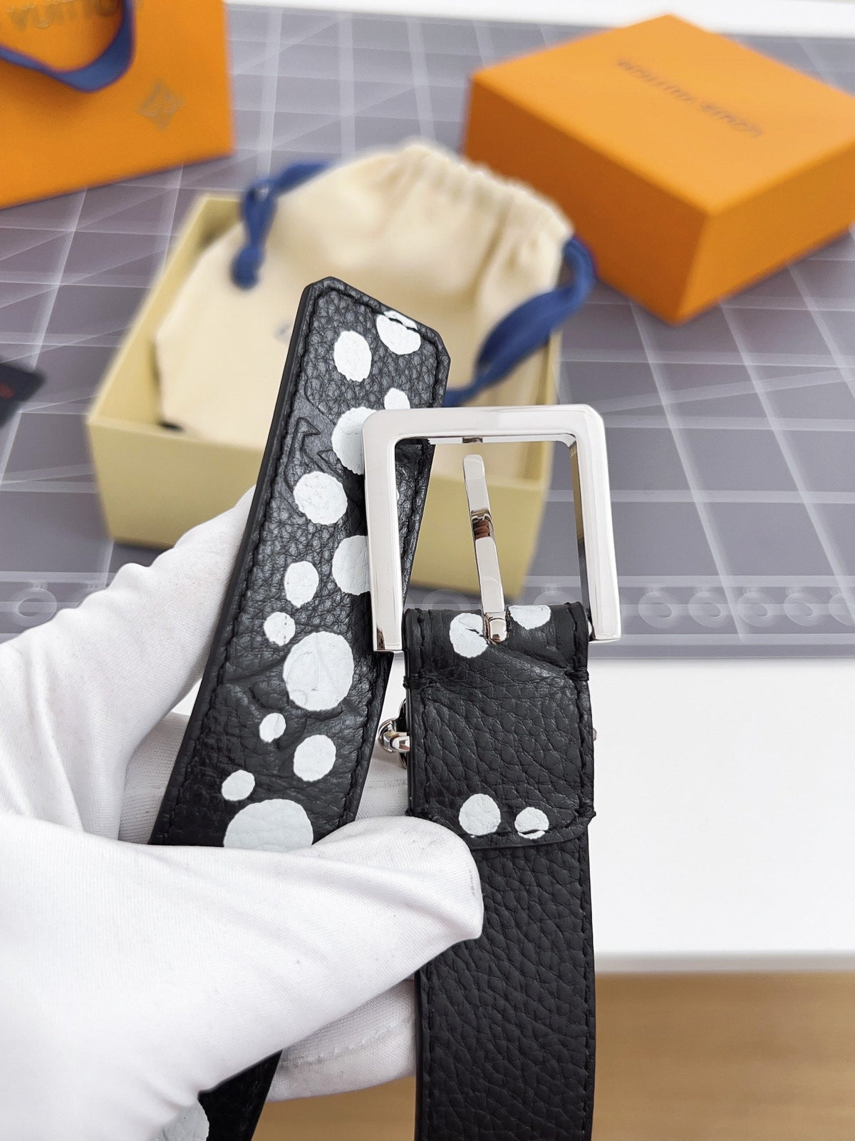 LV Bloom 30mm Belt Silver Buckle Black White Leather
