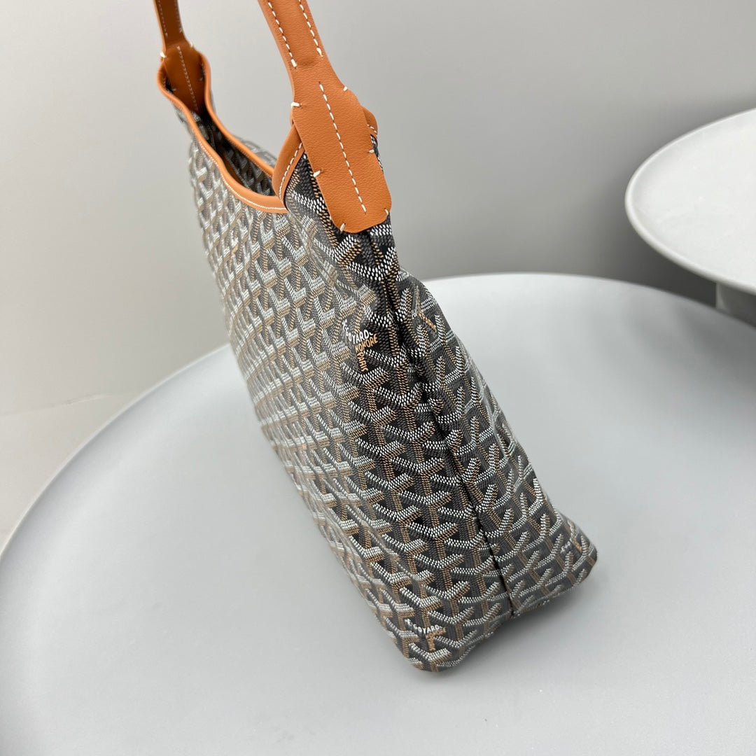 HOBO BOHÈME 34 IN BROWN GOYARDINE CANVAS AND CALFSKIN