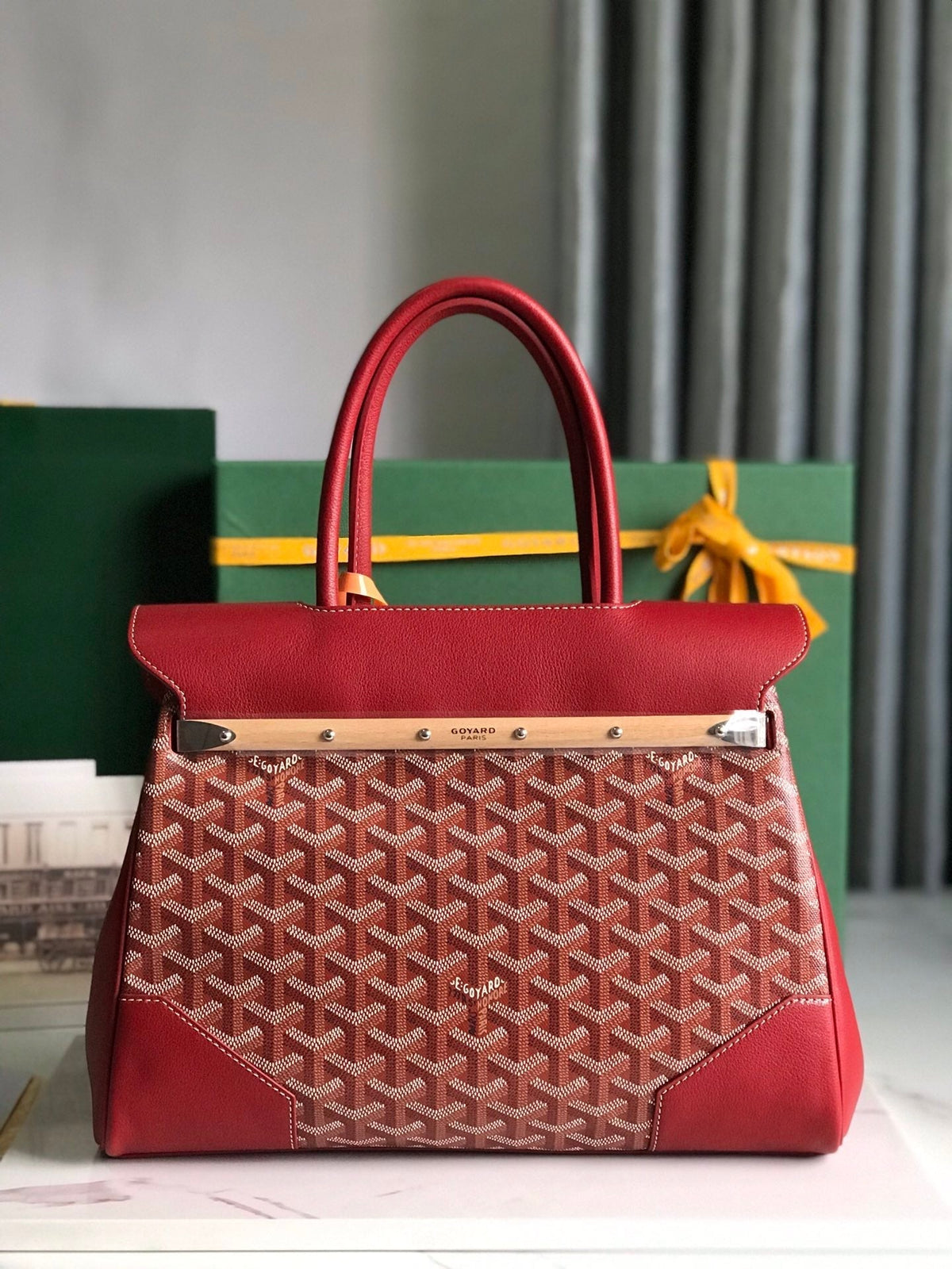 SAIGON SOUPLE BAG 34 IN PERSIAN RED GOYARDINE CANVAS AND CALFSKIN