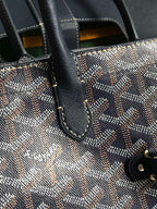 SAIGON SOUPLE BAG 34 IN NAVY BLUE GOYARDINE CANVAS AND CALFSKIN