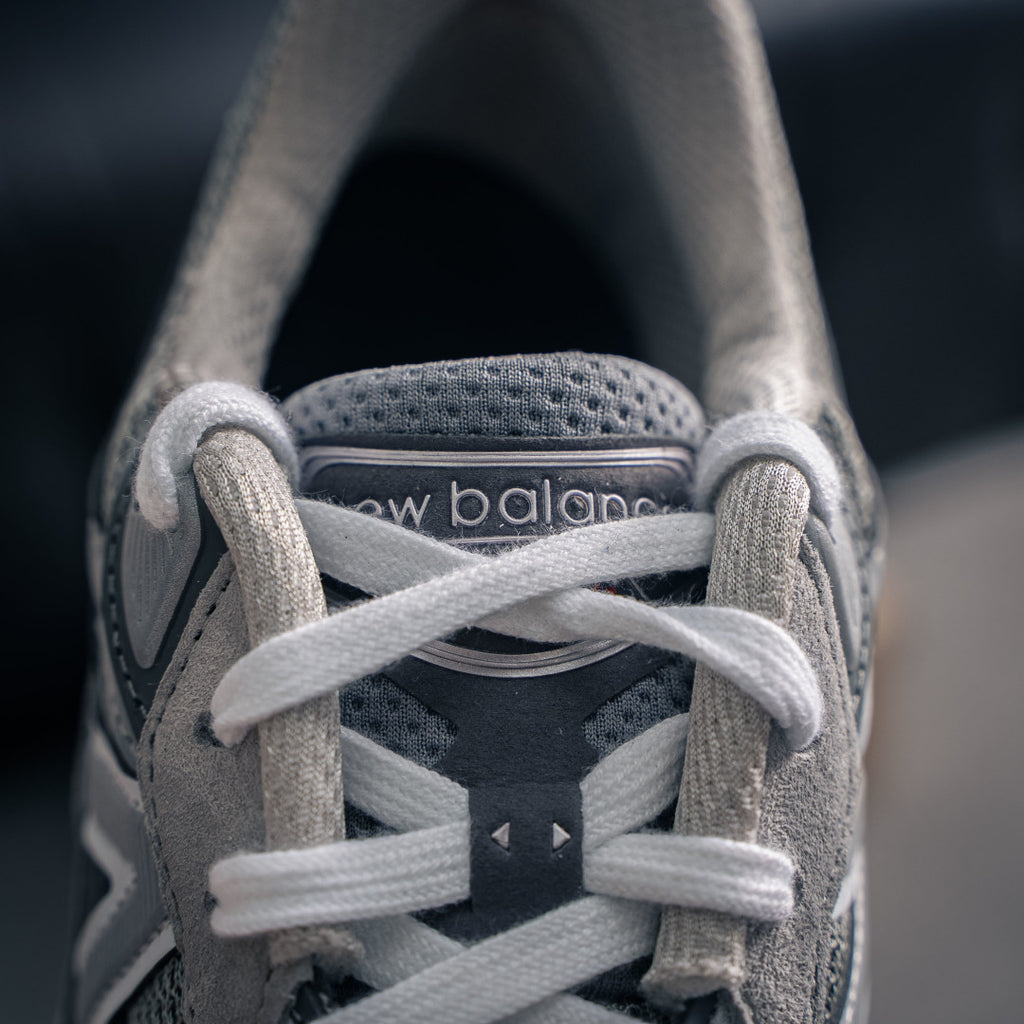 New Balance 990v6 "Grey" Sneakers