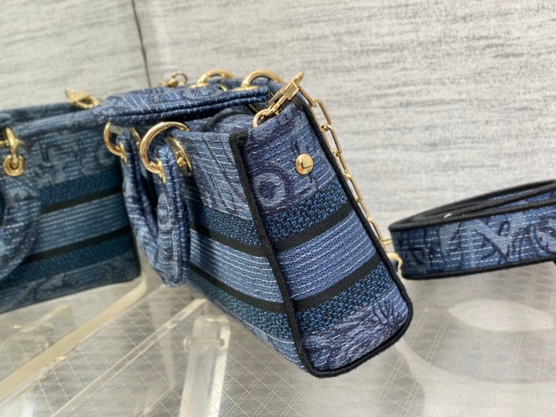 CD Denim Blue Tiger 26 Lady D-Joy Bag Canvas 336633