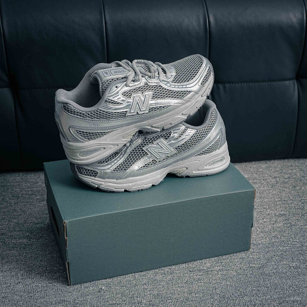New Balance 1906R "Metallic Silver"