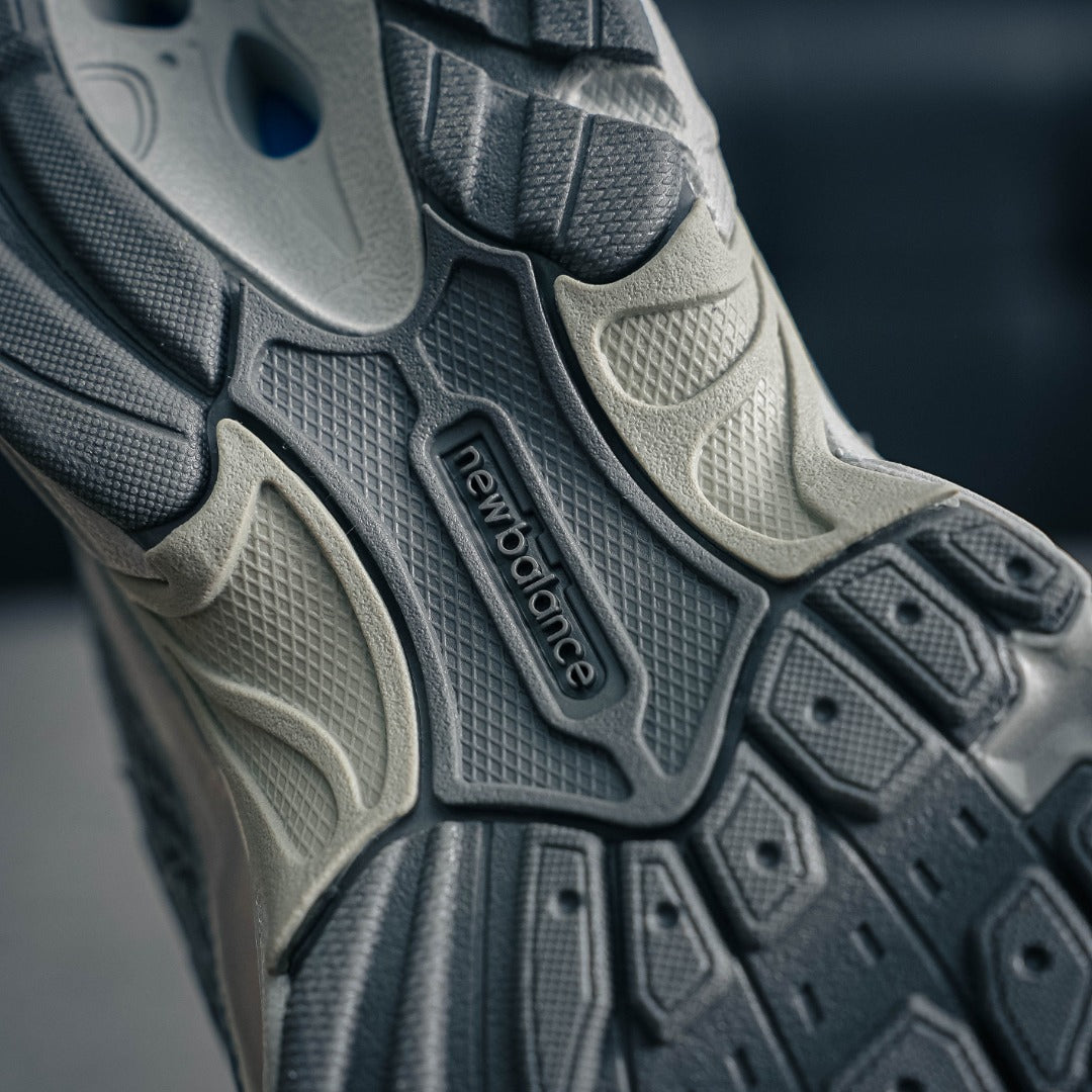 New Balance 1906R "Metallic Silver"
