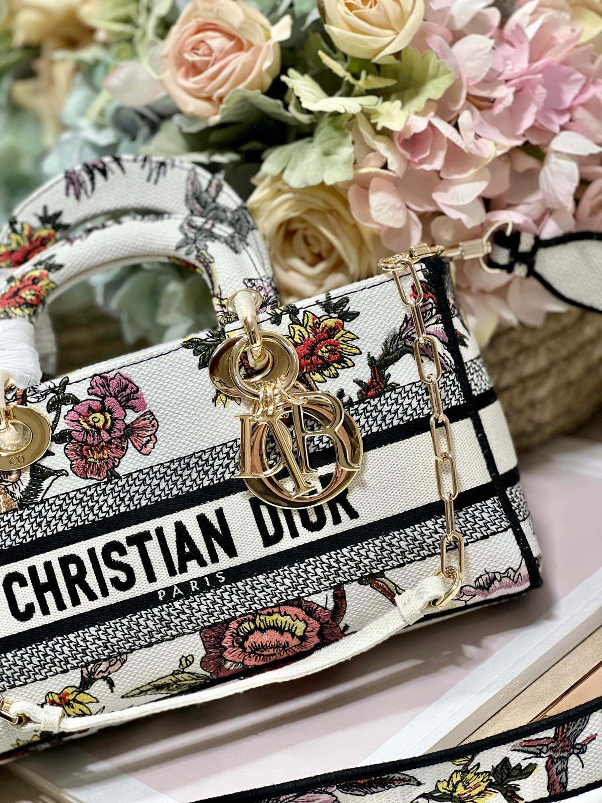 CD Floral White 26 Lady D-Joy Bag Canvas 336636