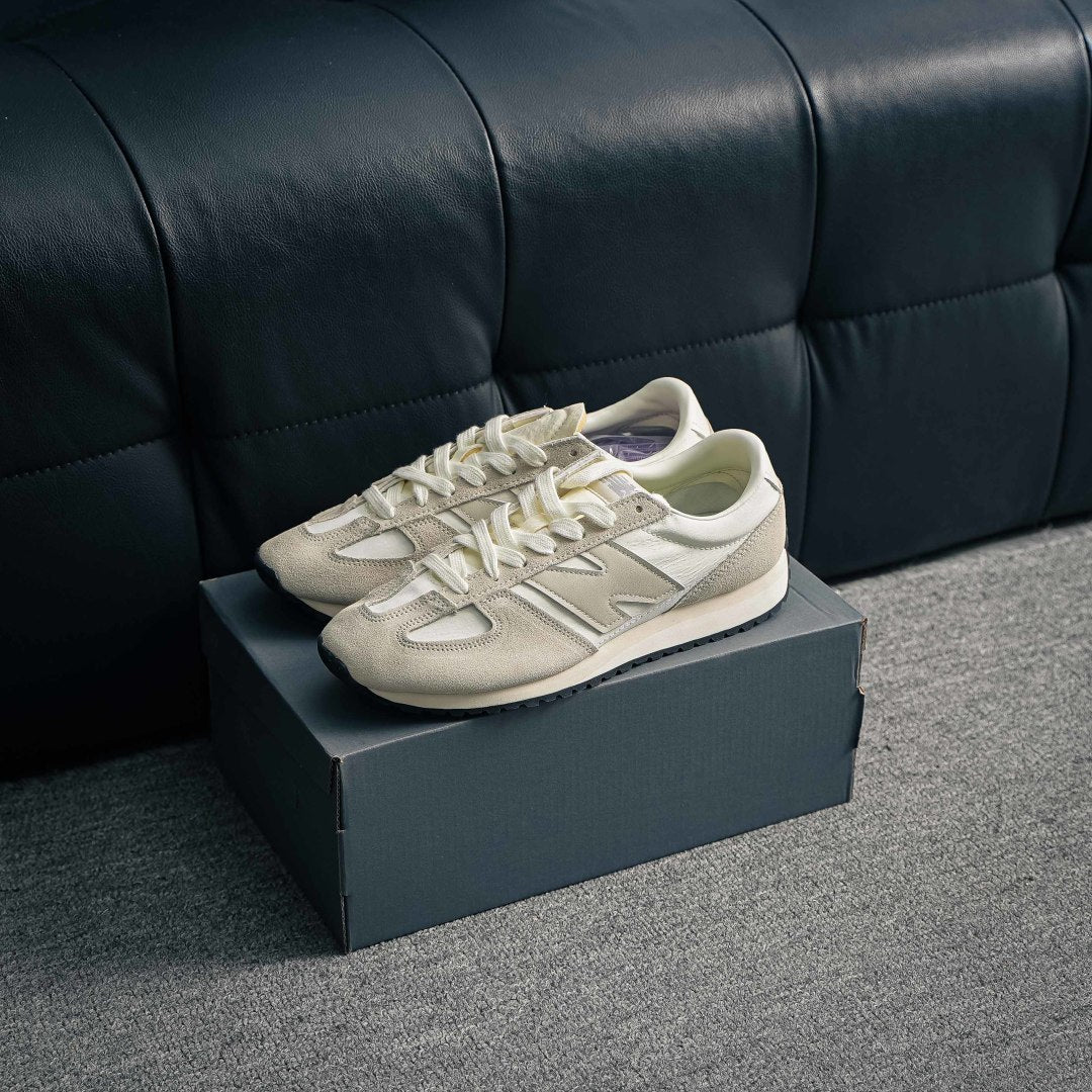 New Balance 471 "Sea Salt / Tea Green"