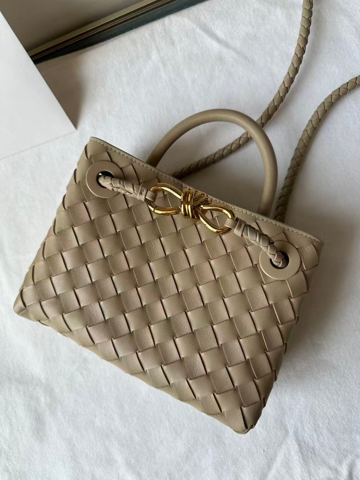 BV Small Andiamo Bag 20cm Light Taupe Intrecciato Leather 291448