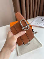 HM ITHAQUE BELT SILVER BUCKLE & REVERSIBLE CINNAMON BROWN AND BLACK LEATHER STRAP 38MM